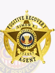 An eye-catching image of a custom metal badge in gold color, showcasing a five-pointed star design adorned with the words “Fugitive Recovery” and “Agent,” equipped with a safety pin attachment for easy fastening to clothing.
