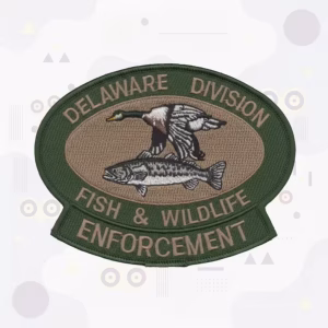 Oval wildlife patch with detailed full-color artwork